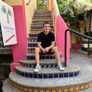 Meet your Posher, Caleb